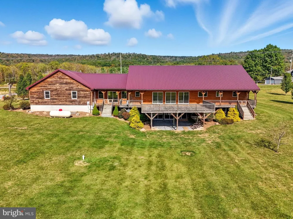 107 LINKIN PARK DRIVE Spring Mills, PA 16875
