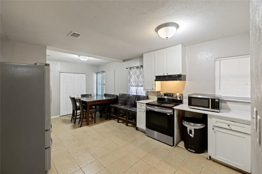 8417 Omaha Drive White Settlement, TX 76108