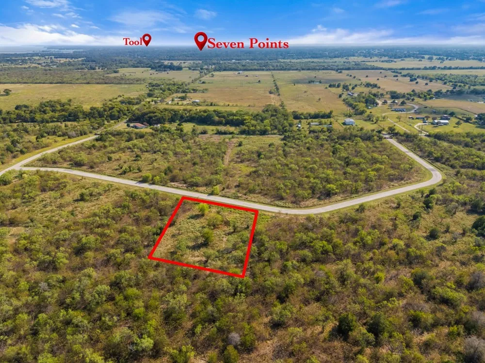8073 Big Water Lane Kemp, TX 75143