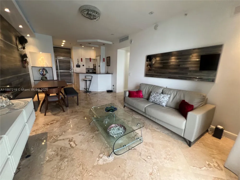 6917 Collins Ave #PH09 Miami Beach, FL 33141