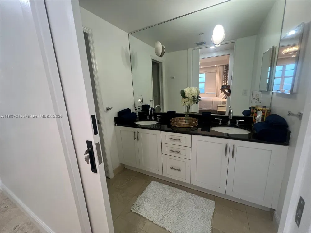 6917 Collins Ave #PH09 Miami Beach, FL 33141