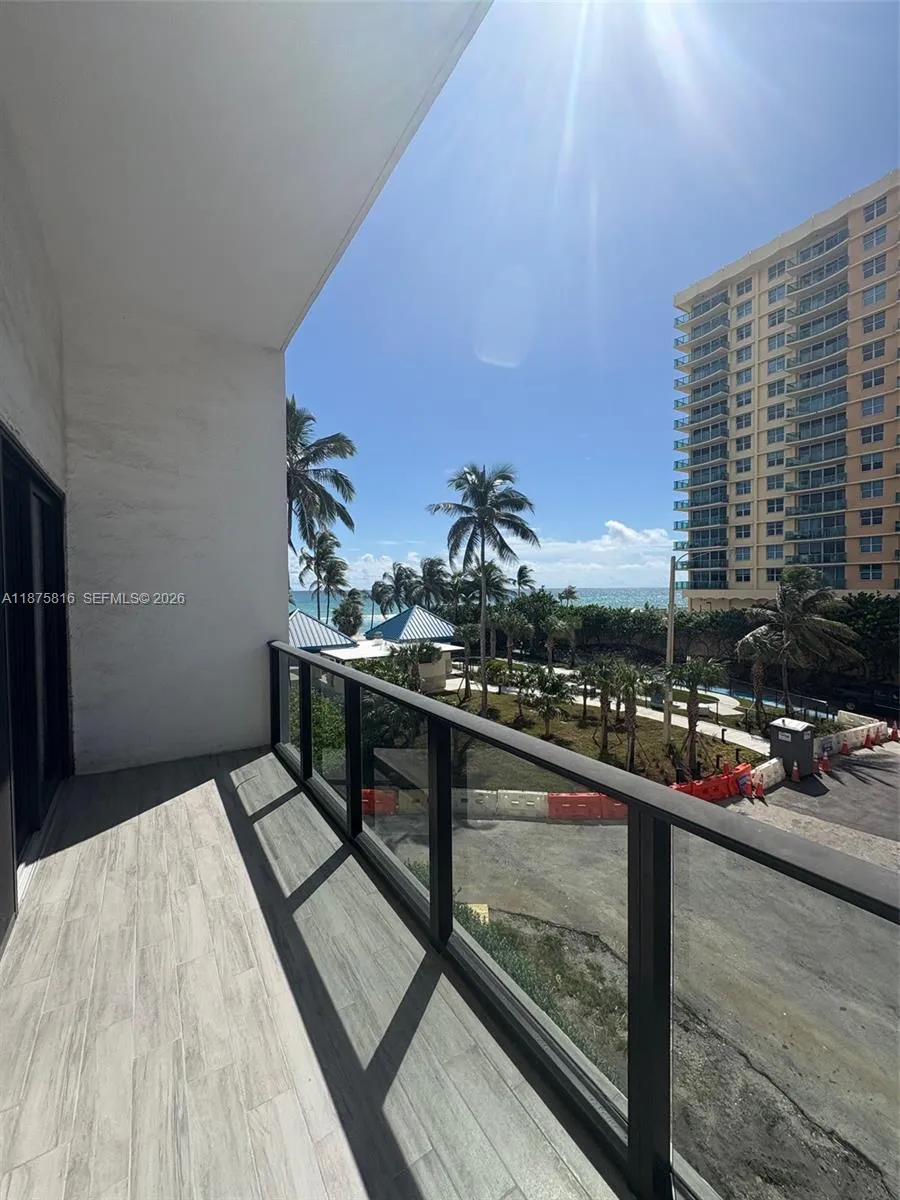 2301 S Ocean Dr #307 Hollywood, FL 33019