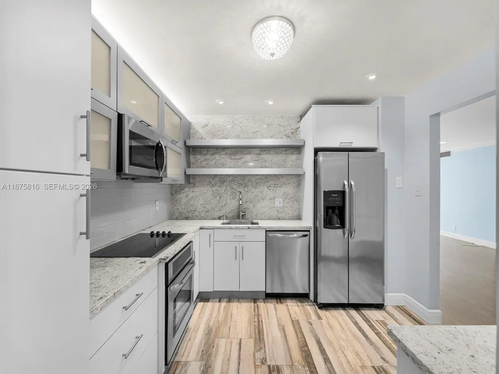 2301 S Ocean Dr #307 Hollywood, FL 33019