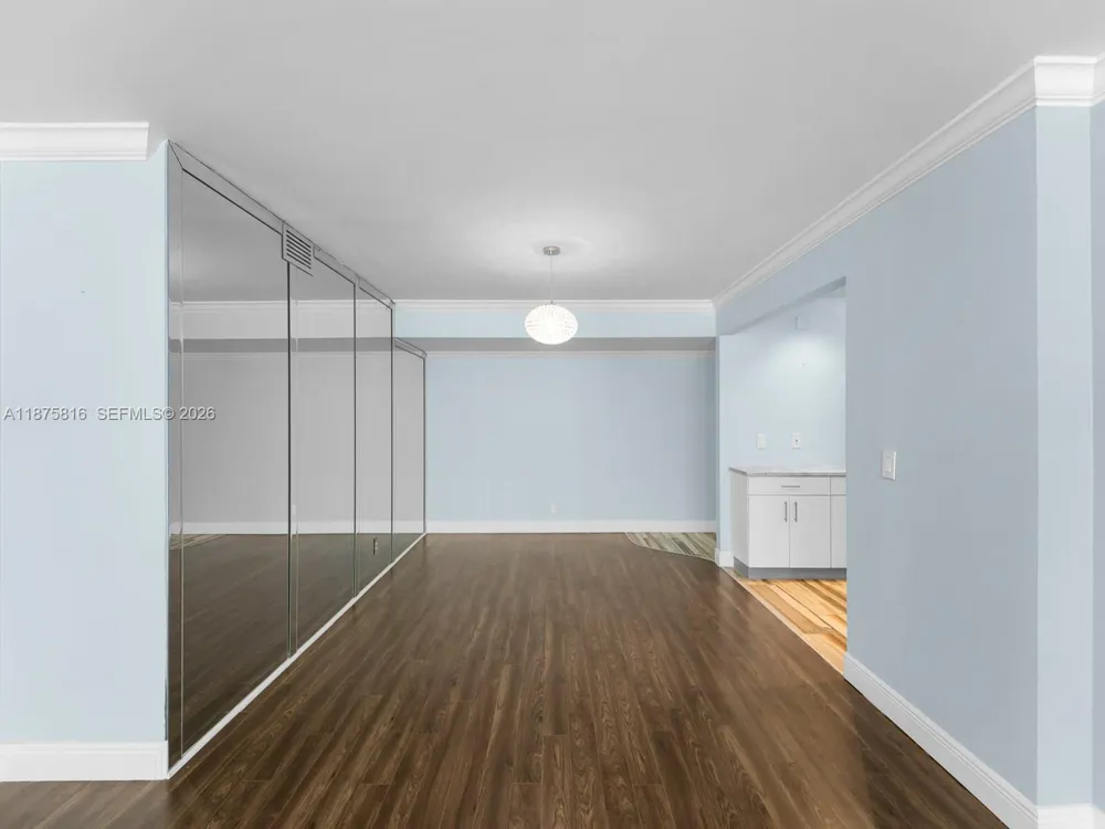 2301 S Ocean Dr #307 Hollywood, FL 33019