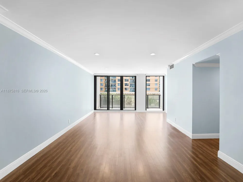 2301 S Ocean Dr #307 Hollywood, FL 33019