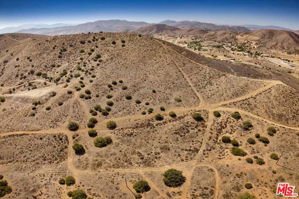Pelona Canyon Road Acton, CA 93510