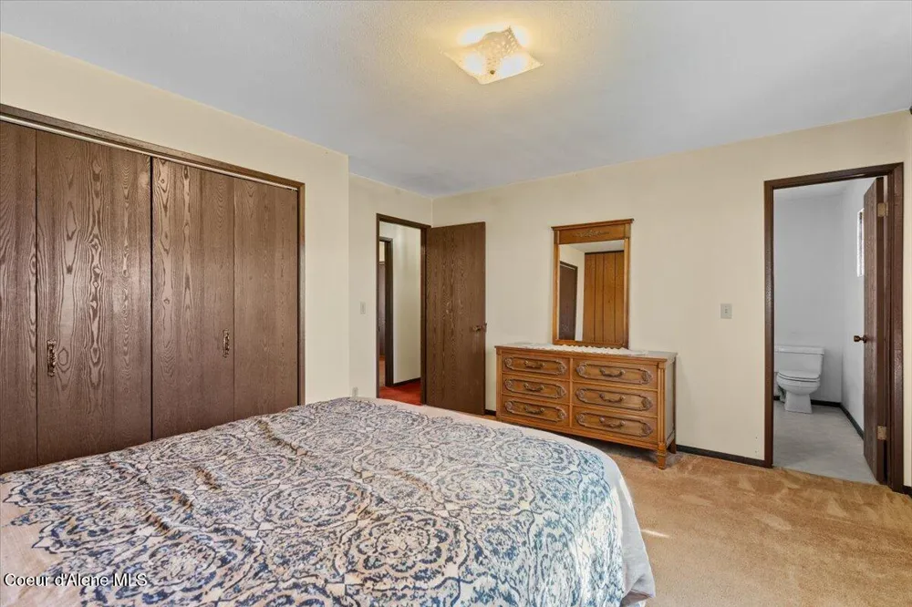 15200 RIMROCK ROAD Hayden, ID 83835