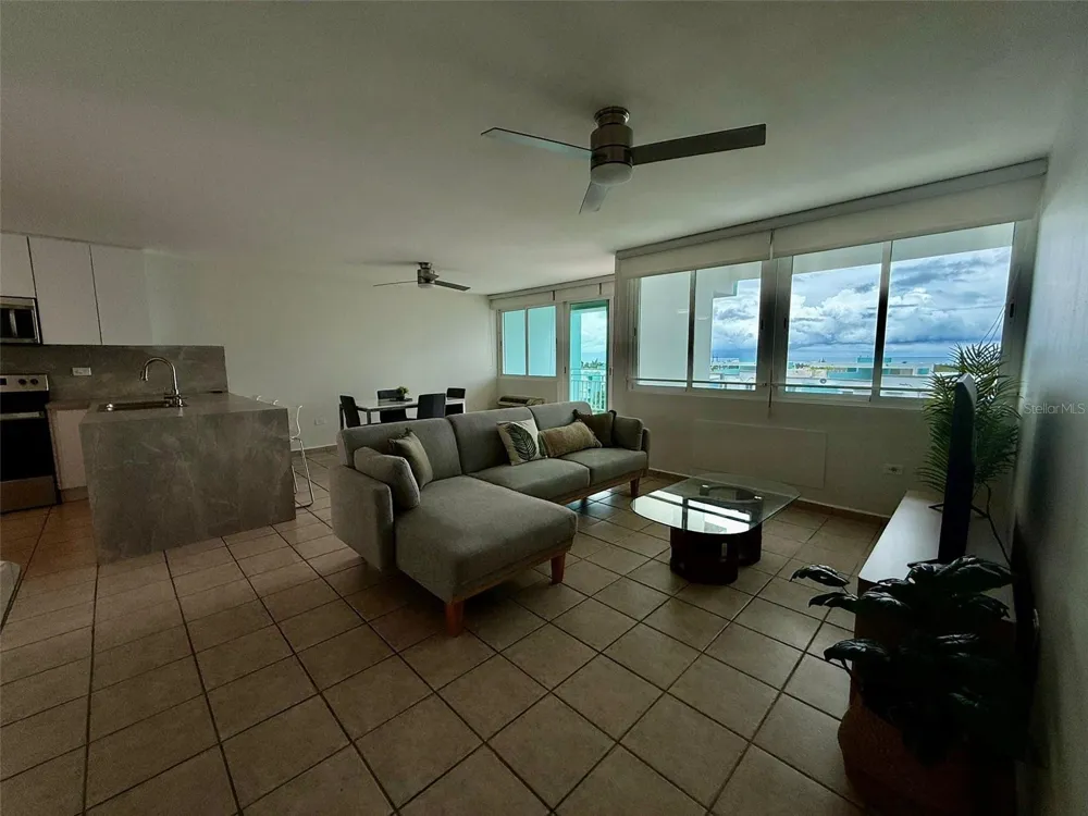 96QJ+3RG CLL LAS COLINAS #301 Rio Grande, PR 00745