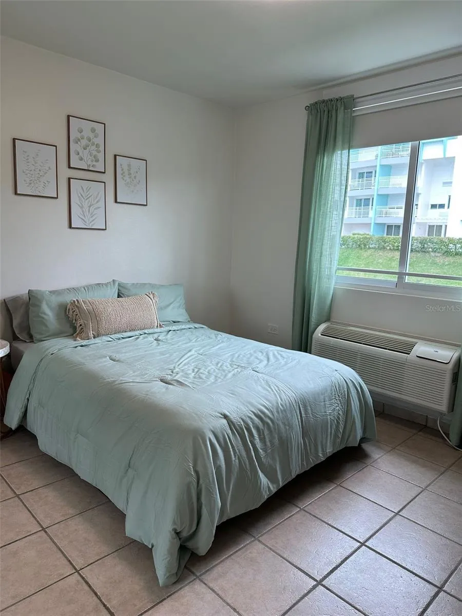 96QJ+3RG CLL LAS COLINAS #301 Rio Grande, PR 00745