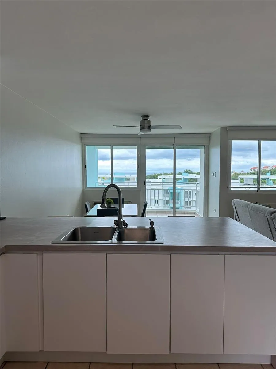 96QJ+3RG CLL LAS COLINAS #301 Rio Grande, PR 00745