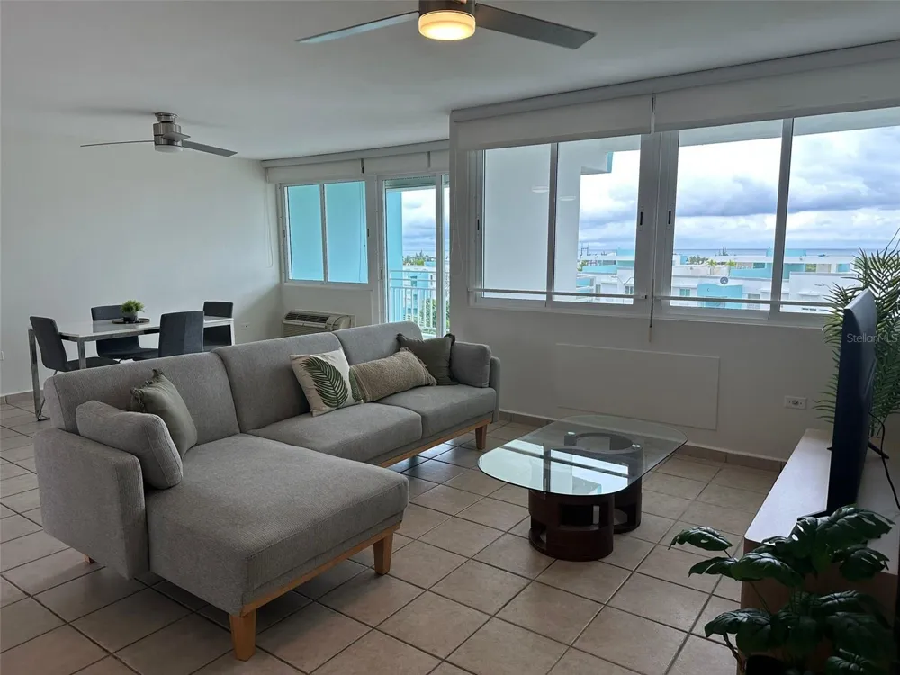 96QJ+3RG CLL LAS COLINAS #301 Rio Grande, PR 00745