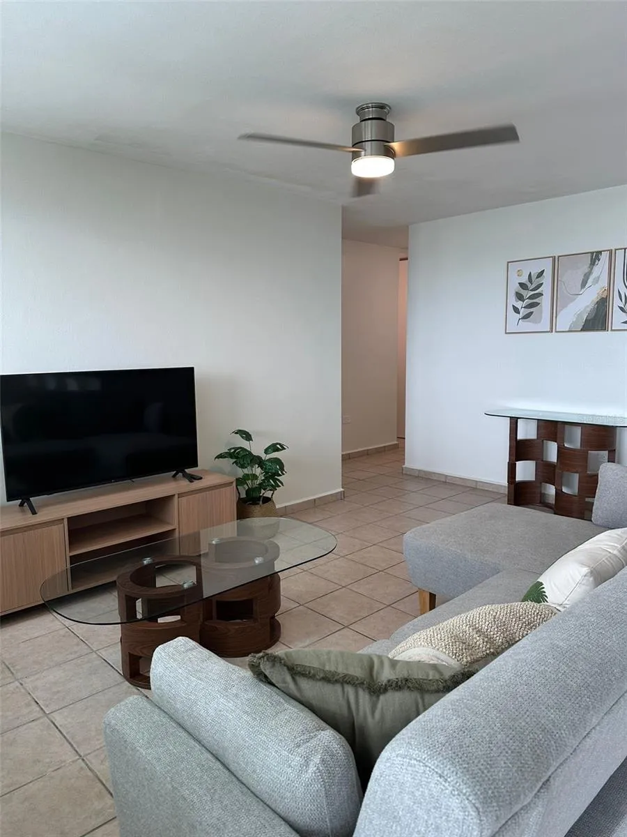 96QJ+3RG CLL LAS COLINAS #301 Rio Grande, PR 00745