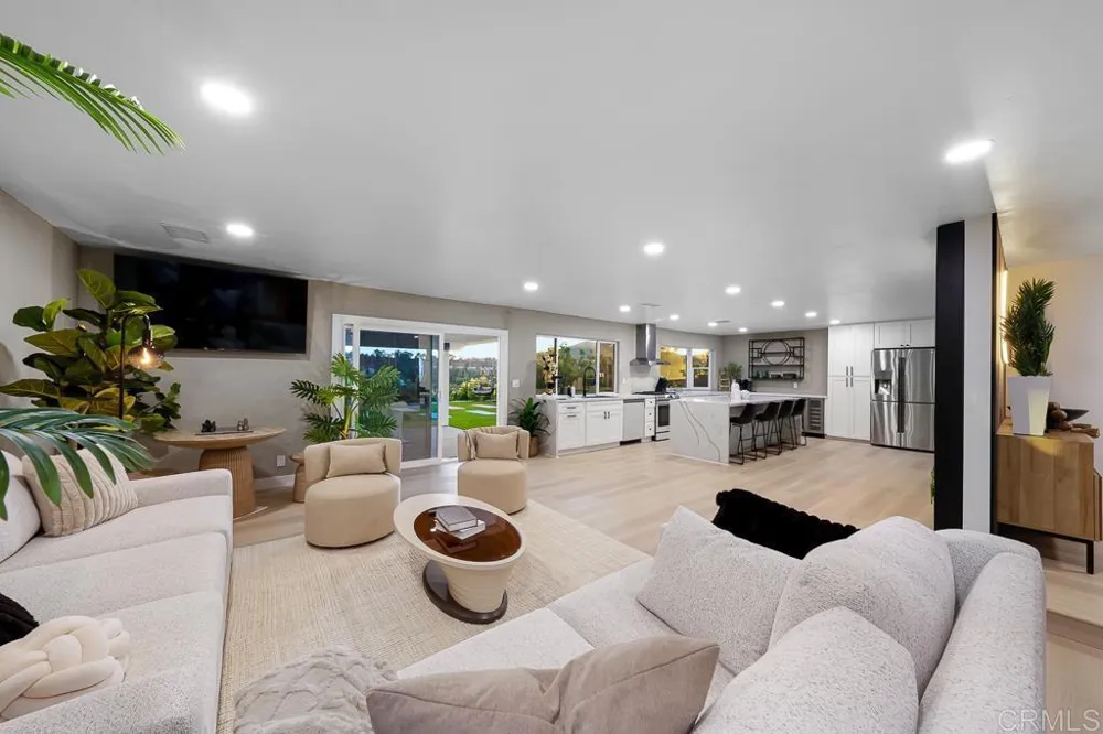 1286 Rippey Street El Cajon, CA 92020