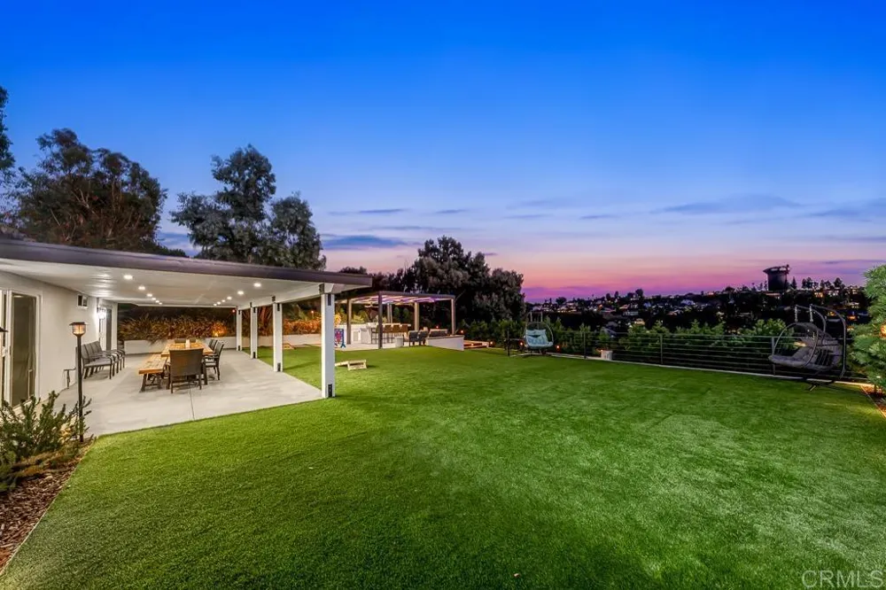 1286 Rippey Street El Cajon, CA 92020
