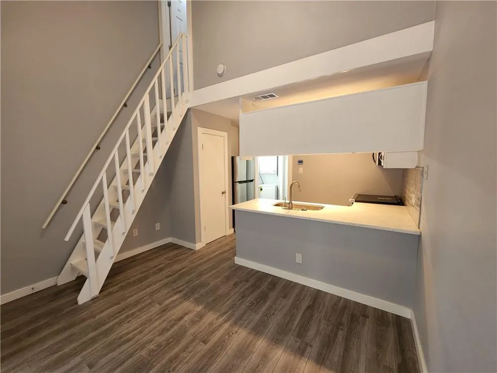 2815 Rio Grande Street #202