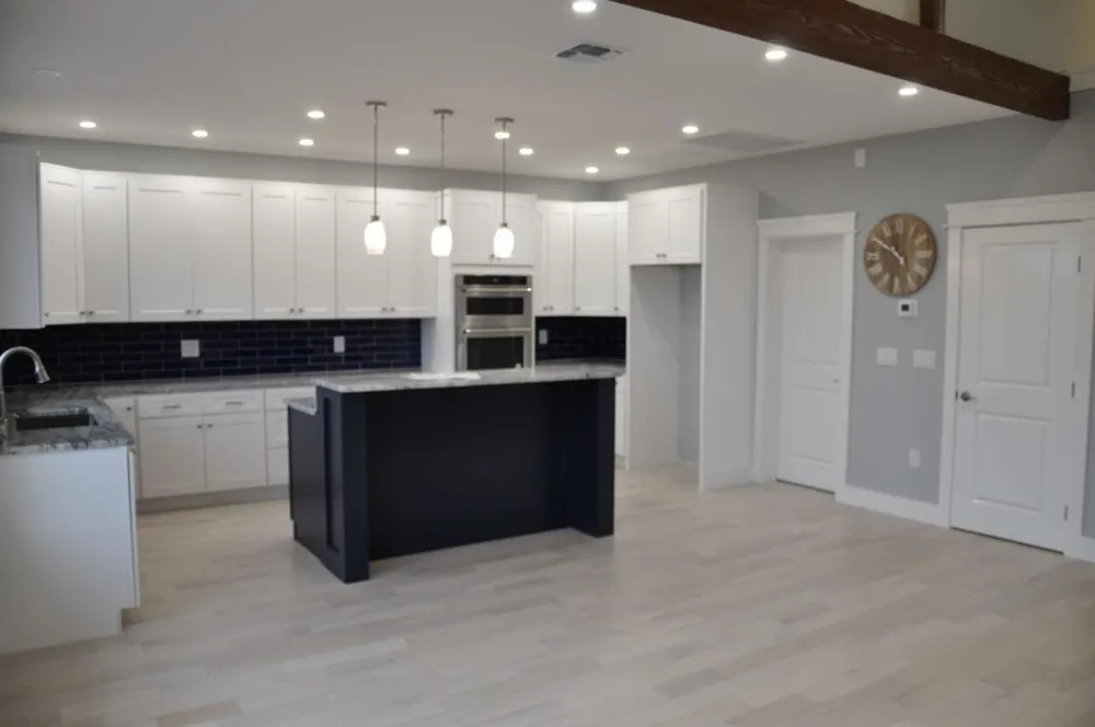 22108 Moulin Drive Briarcliff, TX 78669