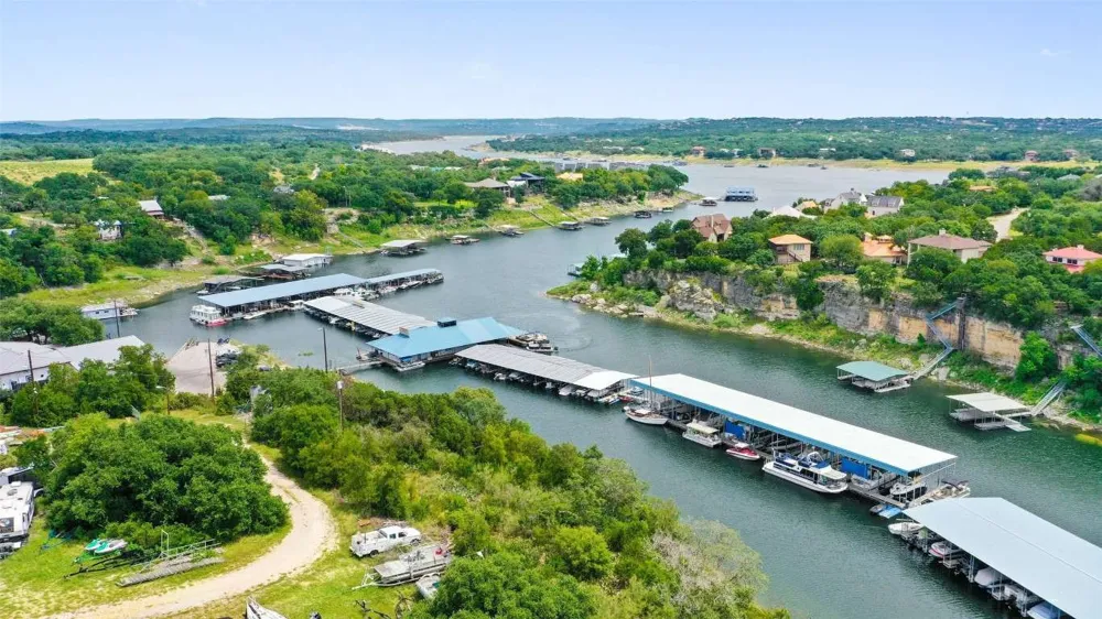 22108 Moulin Drive Briarcliff, TX 78669