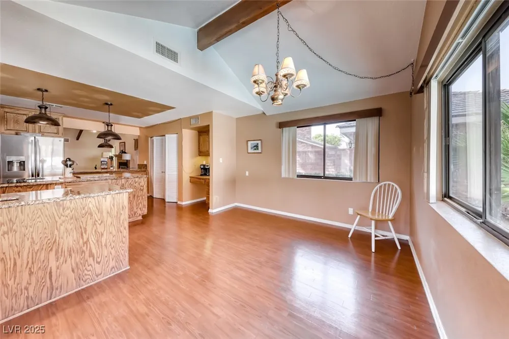 2504 Windjammer Way Las Vegas, NV 89107