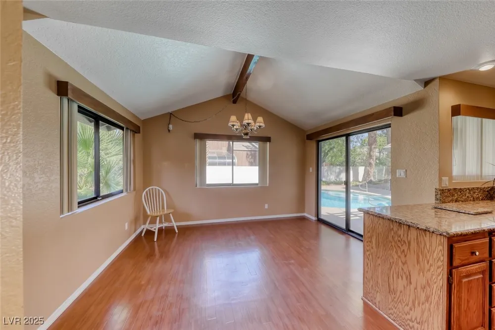 2504 Windjammer Way Las Vegas, NV 89107