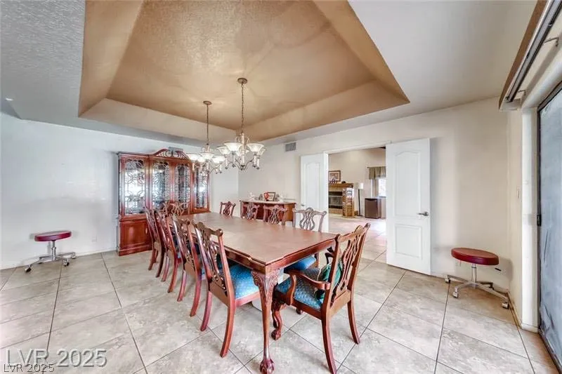 2504 Windjammer Way Las Vegas, NV 89107