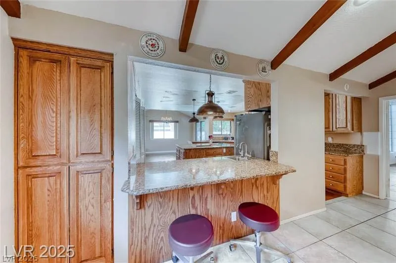 2504 Windjammer Way Las Vegas, NV 89107