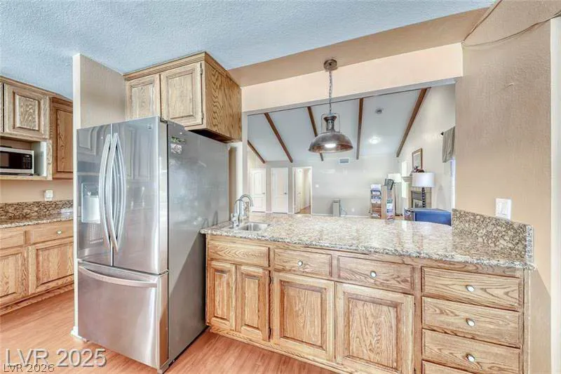 2504 Windjammer Way Las Vegas, NV 89107