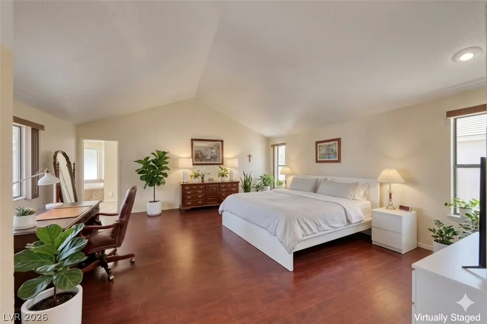 2504 Windjammer Way Las Vegas, NV 89107