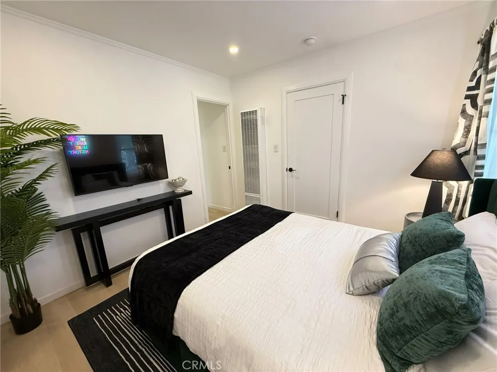 1123 Vista Street West Hollywood, CA 90046