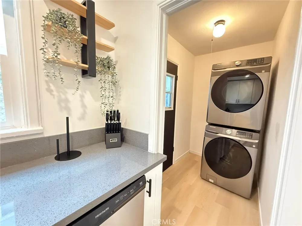 1123 Vista Street West Hollywood, CA 90046