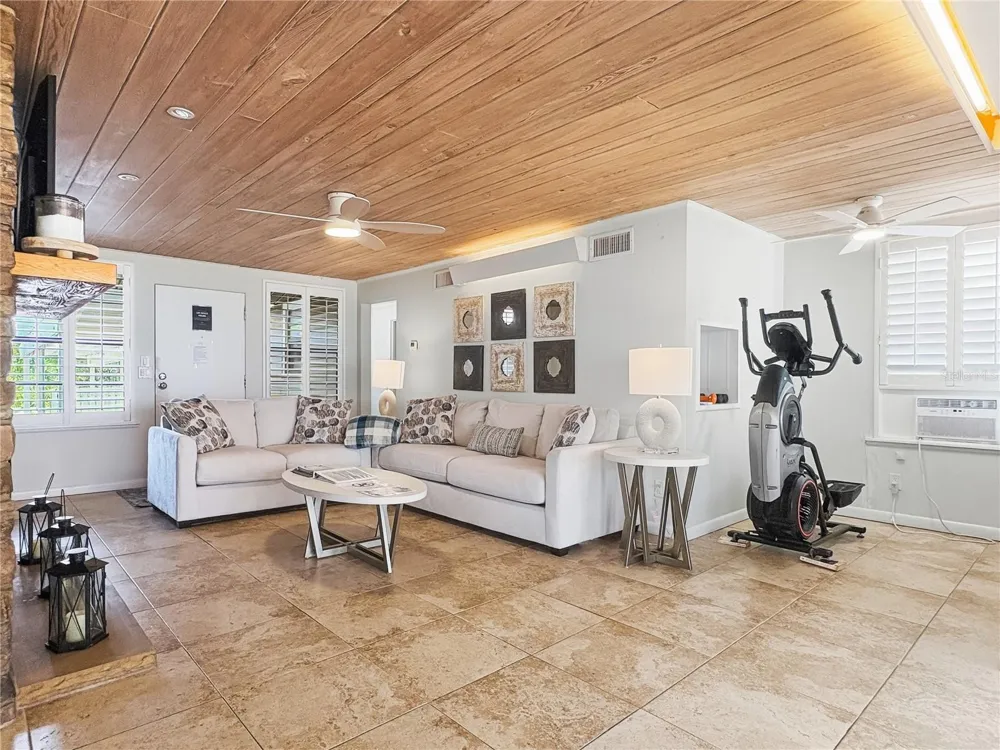 2823 GULF OF MEXICO DRIVE Longboat Key, FL 34228