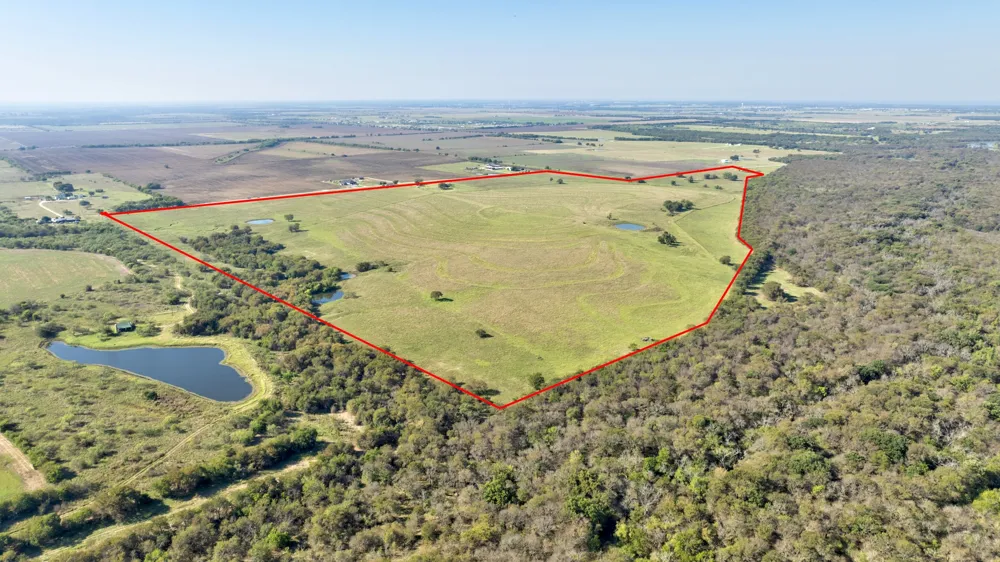 831 Baker Road Pilot Point, TX 76258