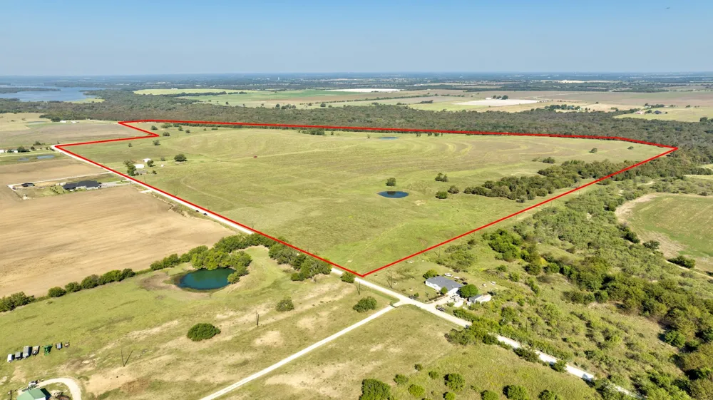 831 Baker Road Pilot Point, TX 76258