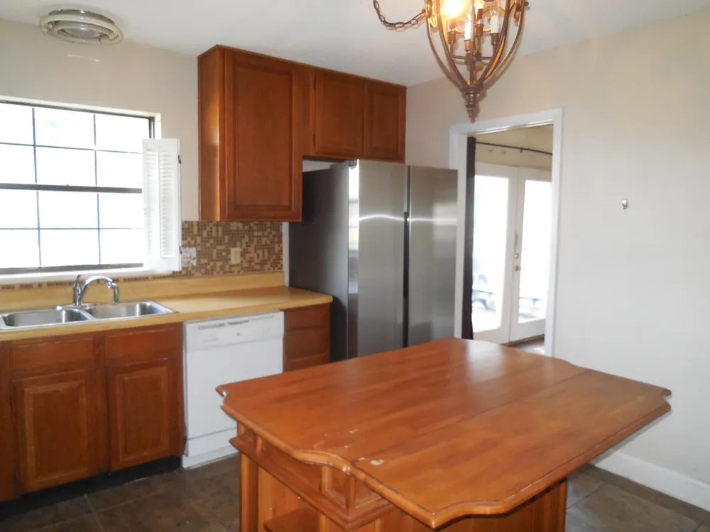 1220 Meadowbrook Street Ranger, TX 76470