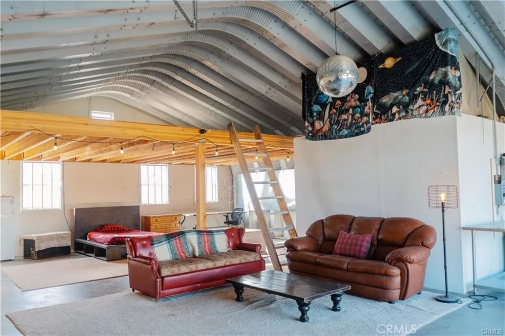 48317 Burns Canyon Pioneertown, CA 92268