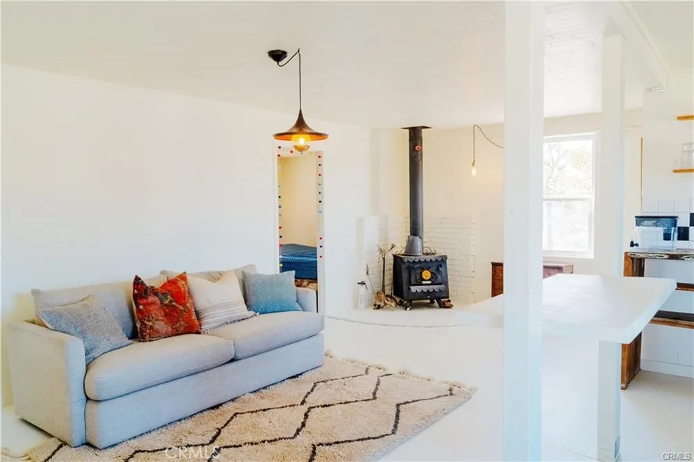 48317 Burns Canyon Pioneertown, CA 92268