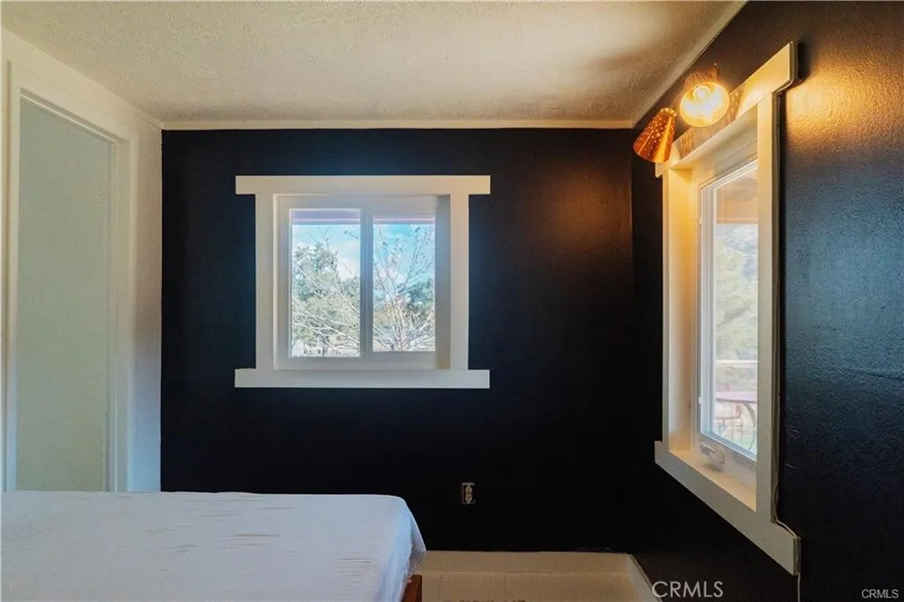 48317 Burns Canyon Pioneertown, CA 92268