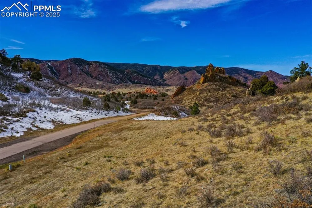 5741 Country Club Drive Larkspur, CO 80118