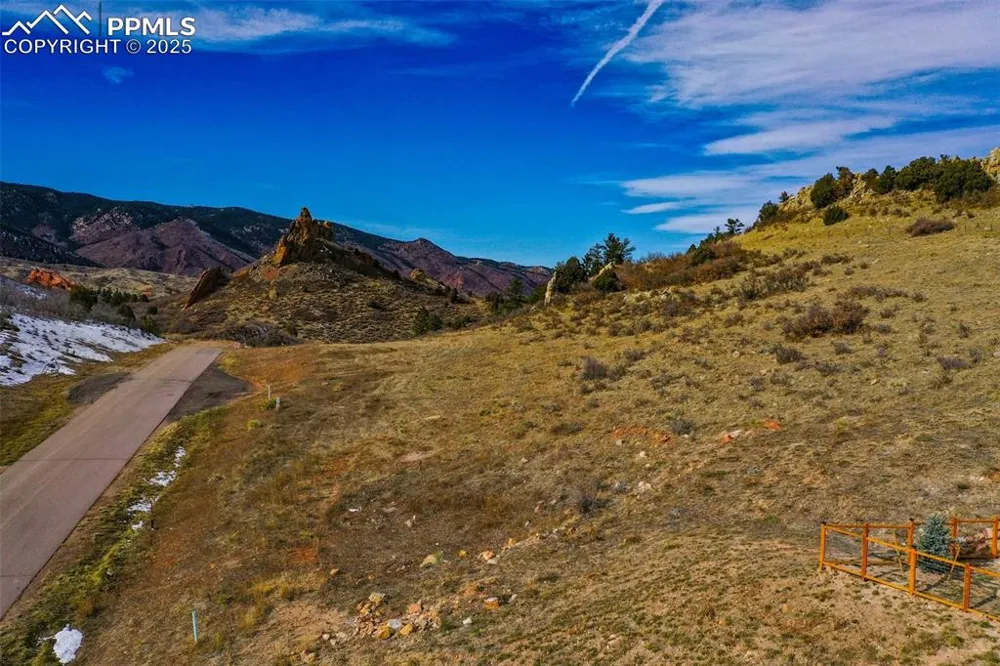 5741 Country Club Drive Larkspur, CO 80118