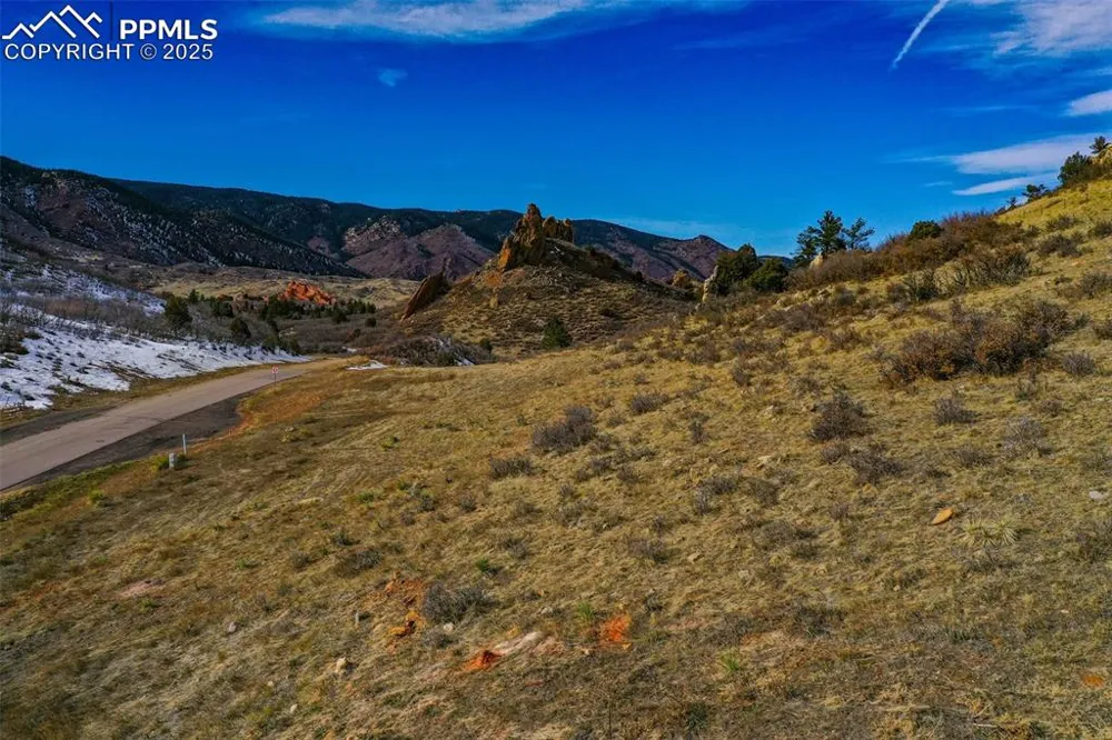 5741 Country Club Drive Larkspur, CO 80118