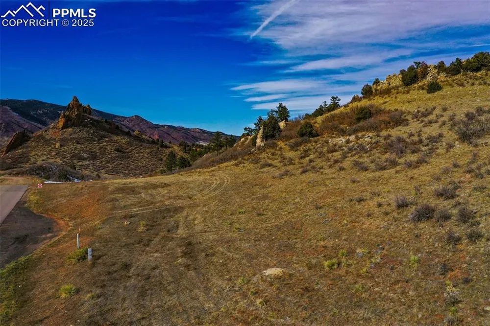 5741 Country Club Drive Larkspur, CO 80118