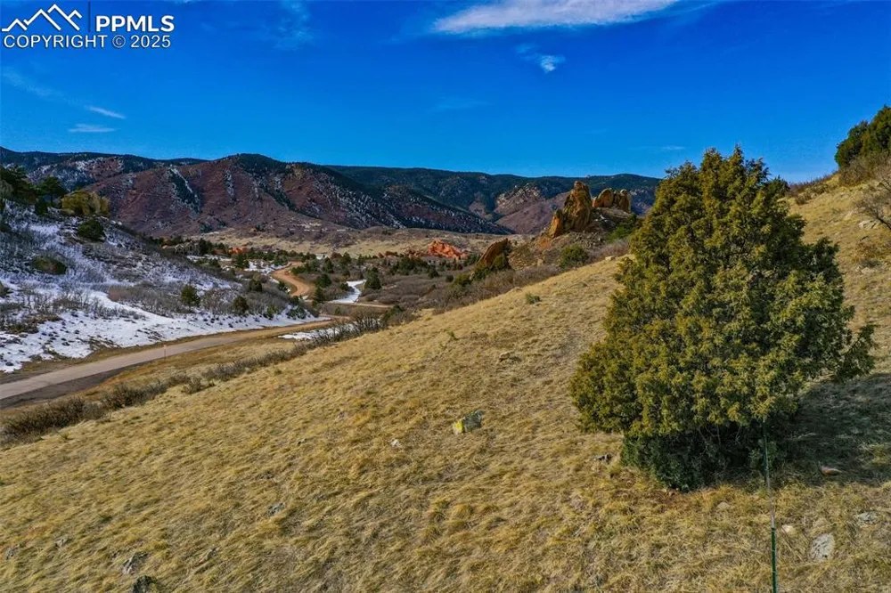 5741 Country Club Drive Larkspur, CO 80118