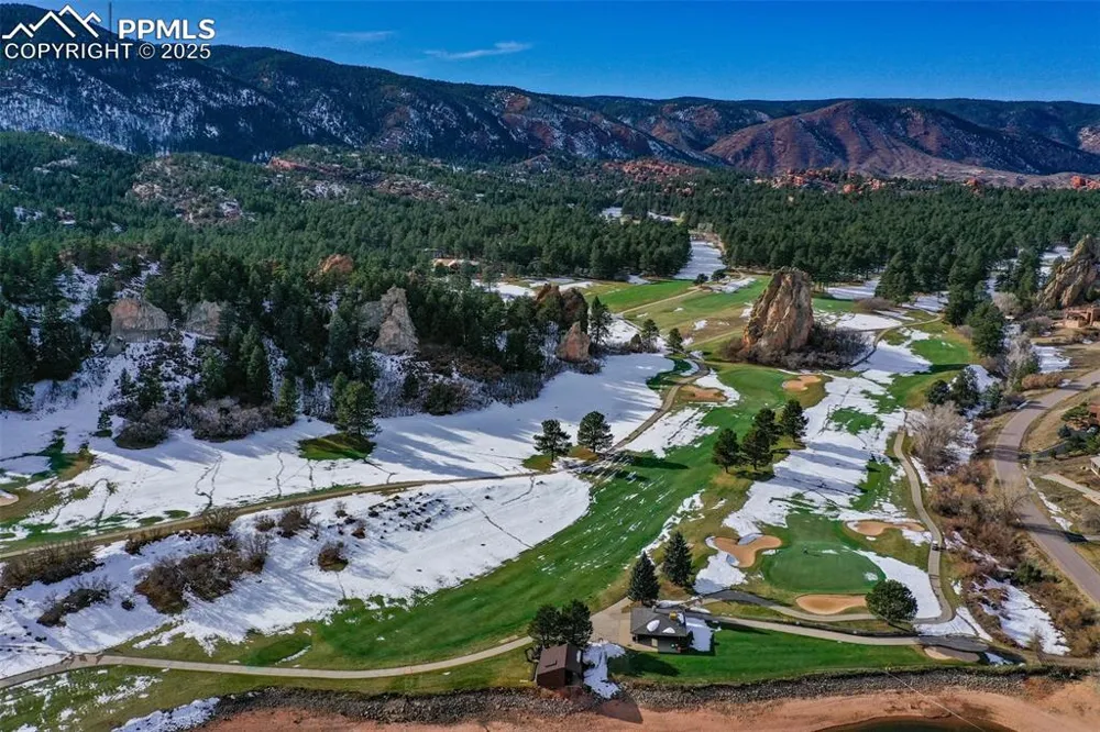 5741 Country Club Drive Larkspur, CO 80118