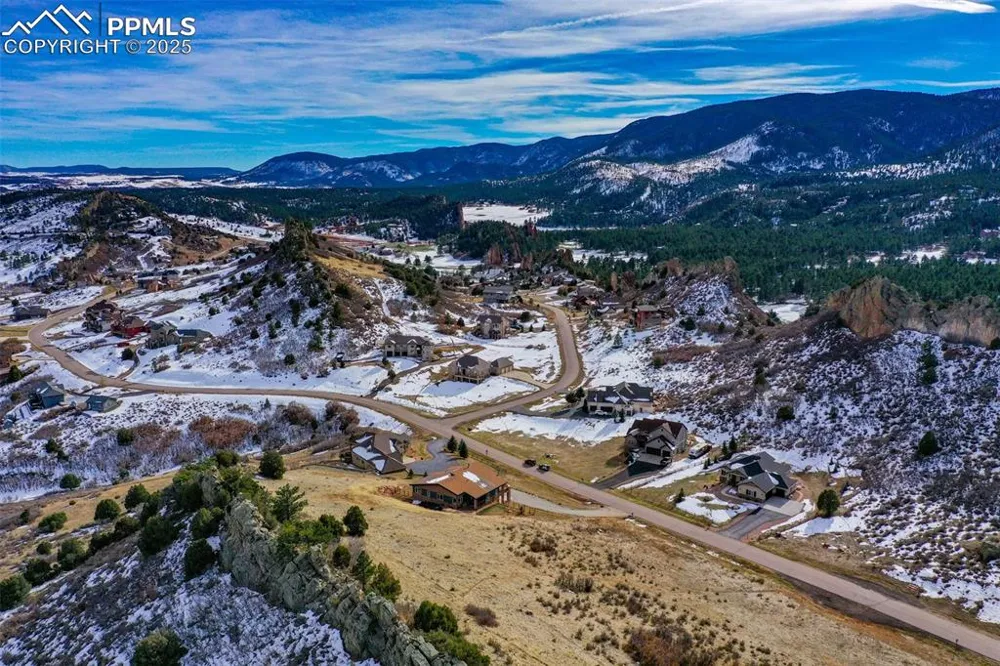 5741 Country Club Drive Larkspur, CO 80118
