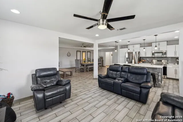 2355 Stuart Rd Adkins, TX 78101