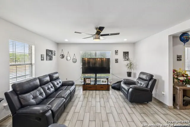 2355 Stuart Rd Adkins, TX 78101