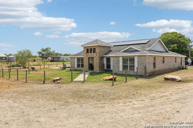 2355 Stuart Rd Adkins, TX 78101