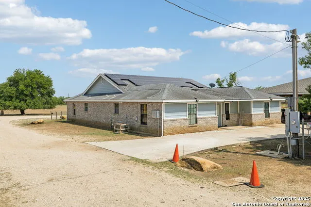 2355 Stuart Rd Adkins, TX 78101