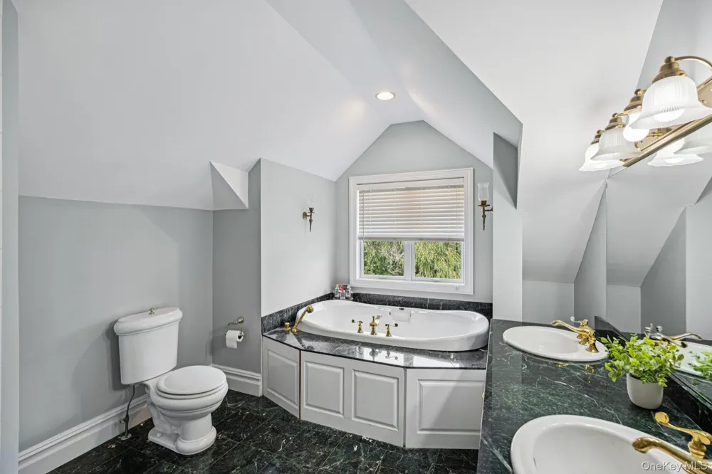 12 Laila Lane Remsenburg, NY 11960