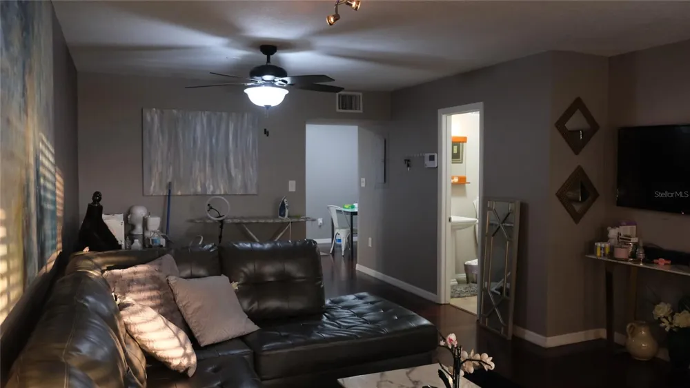 5850 CYPRESS GARDENS BOULEVARD #304 Winter Haven, FL 33884