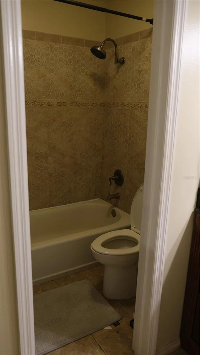 5850 CYPRESS GARDENS BOULEVARD #304 Winter Haven, FL 33884